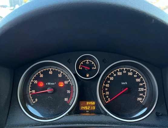Opel Astra cena 9000 przebieg: 149213, rok produkcji 2005 z Otmuchów małe 79